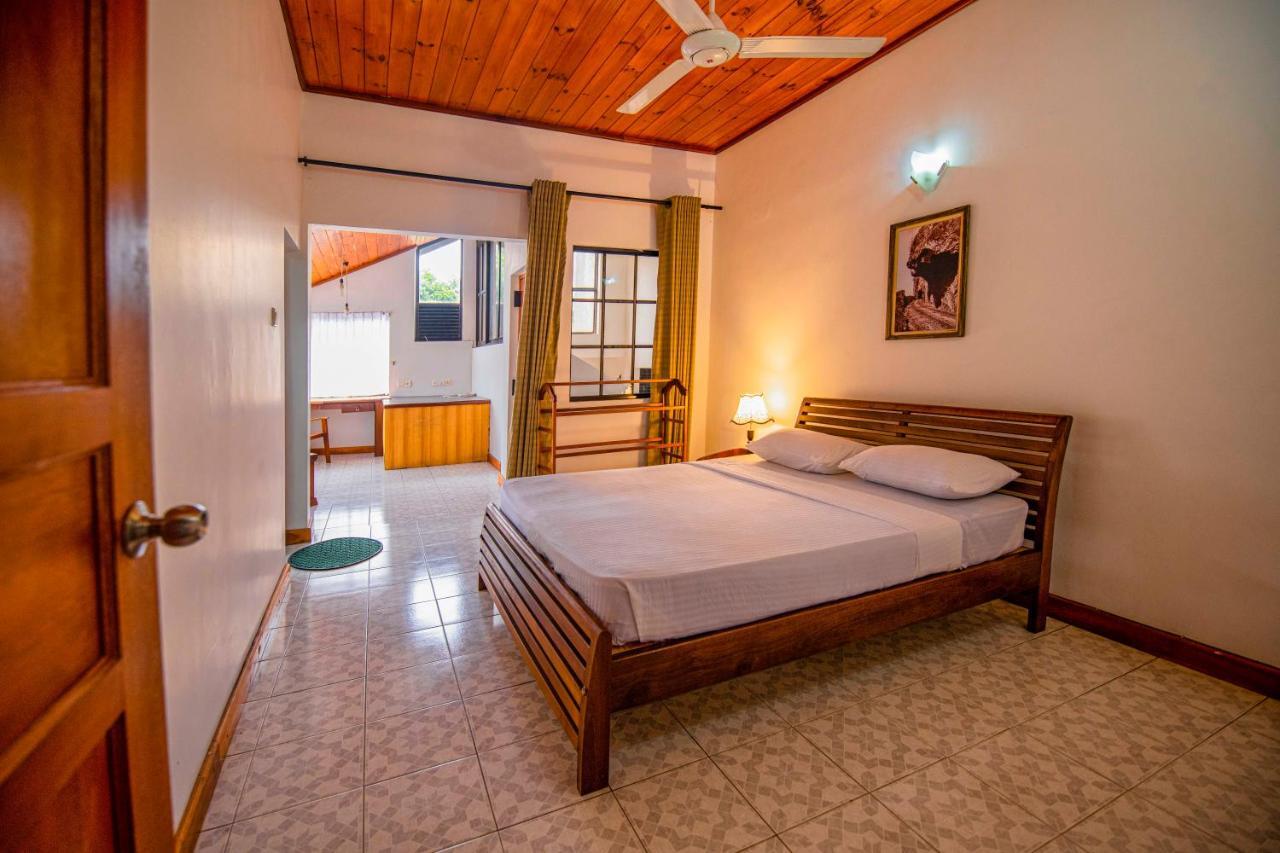 Aa Bungalow Kandy Eksteriør bilde